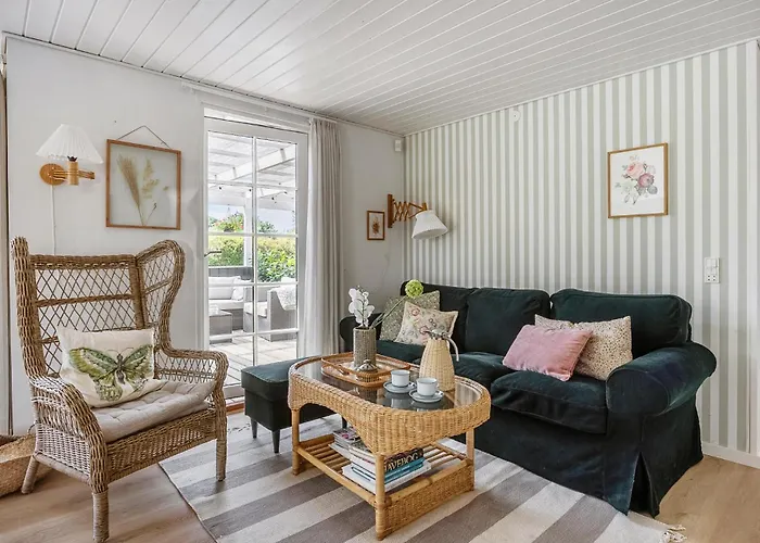 In With Wifi Nyaraló